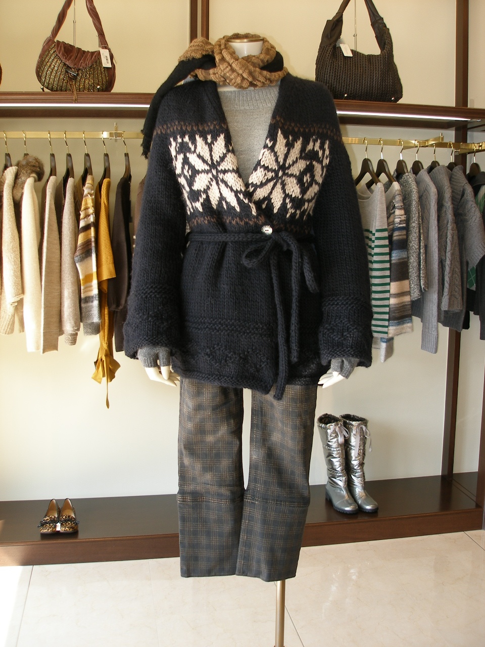 �R�[�f�B�l�[�g��168