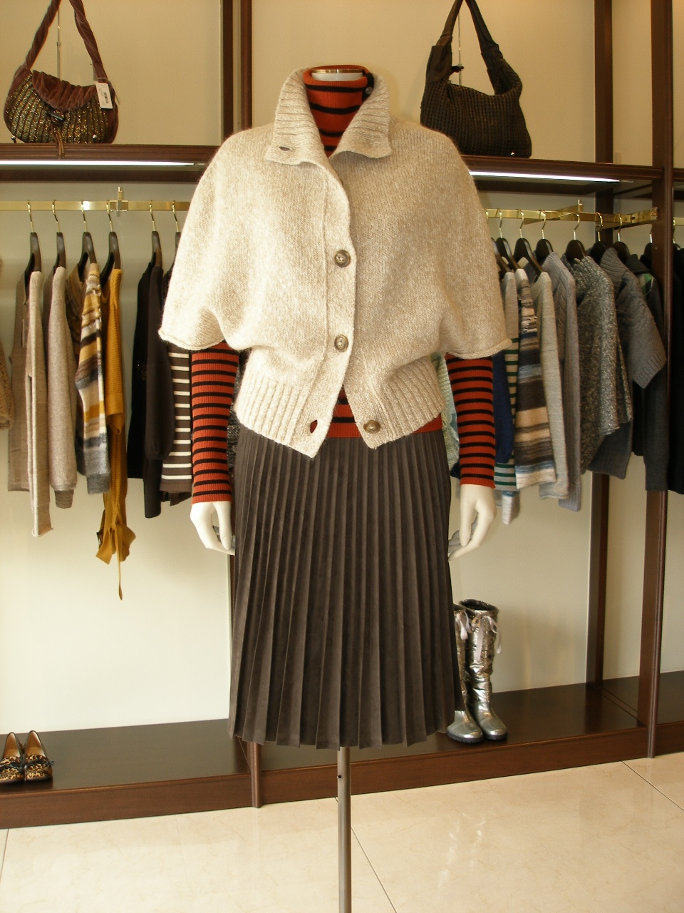 �R�[�f�B�l�[�g��169