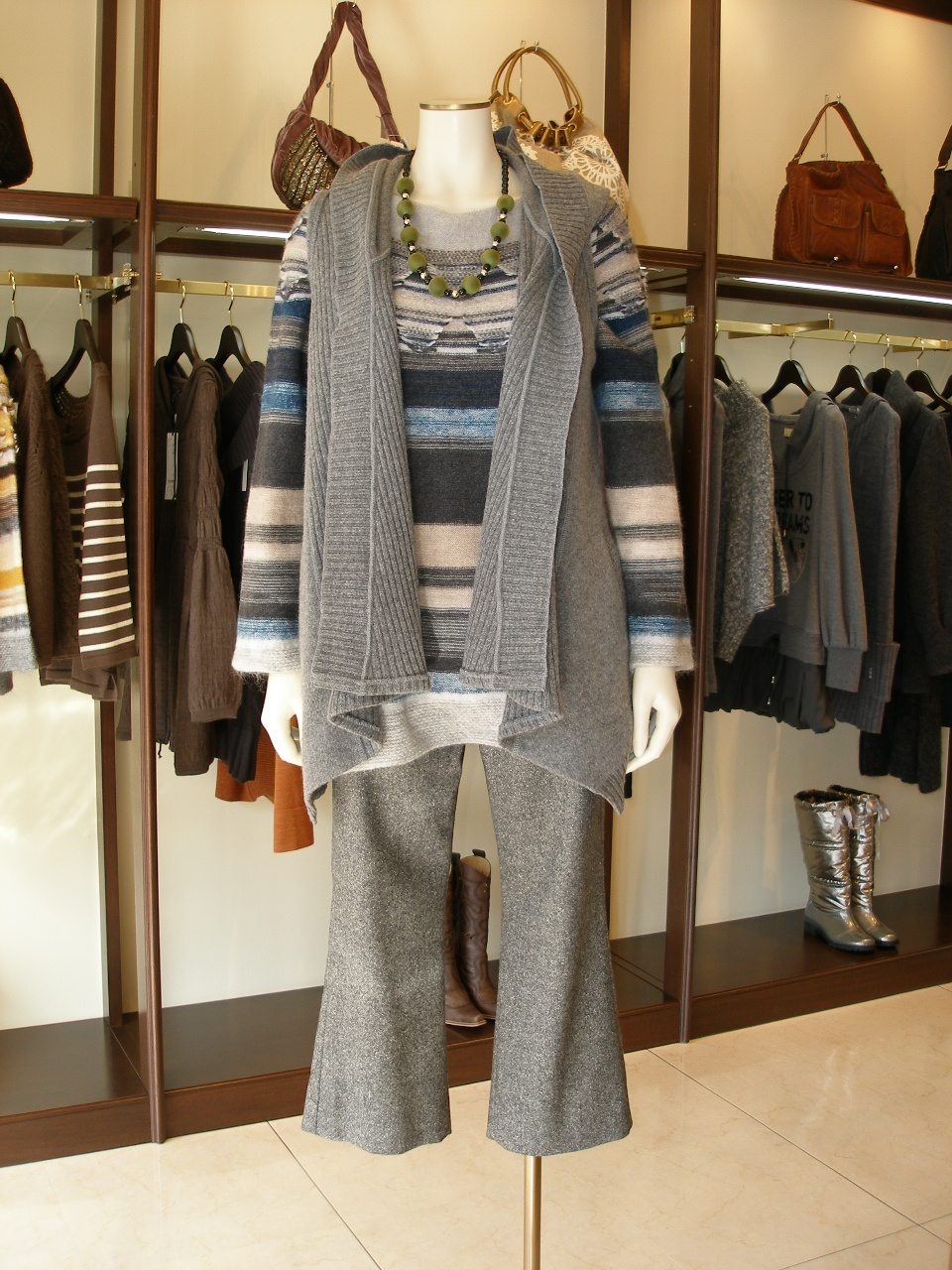 �R�[�f�B�l�[�g��196