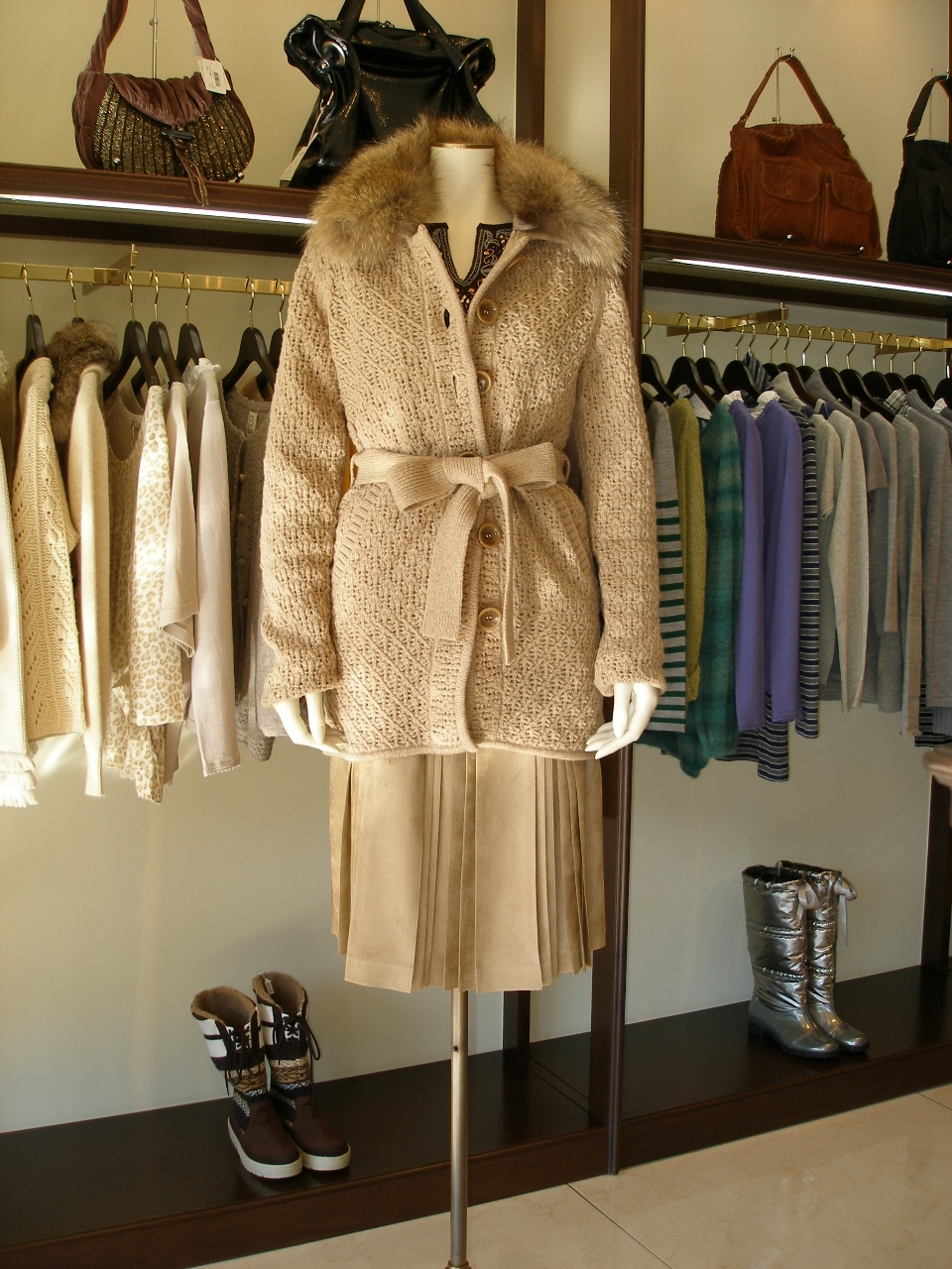 �R�[�f�B�l�[�g��205