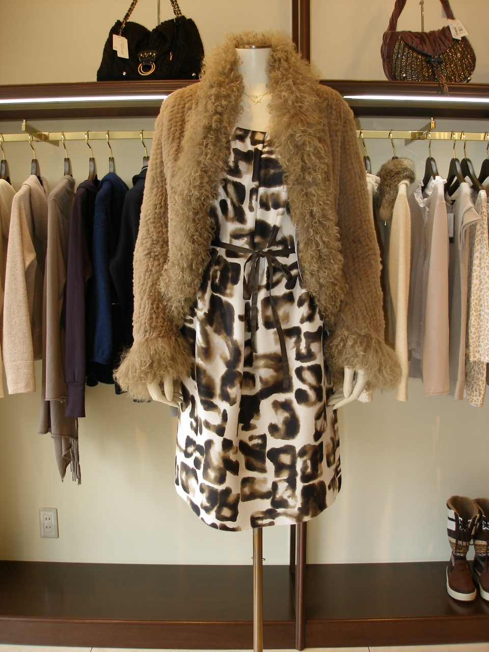 �R�[�f�B�l�[�g��226