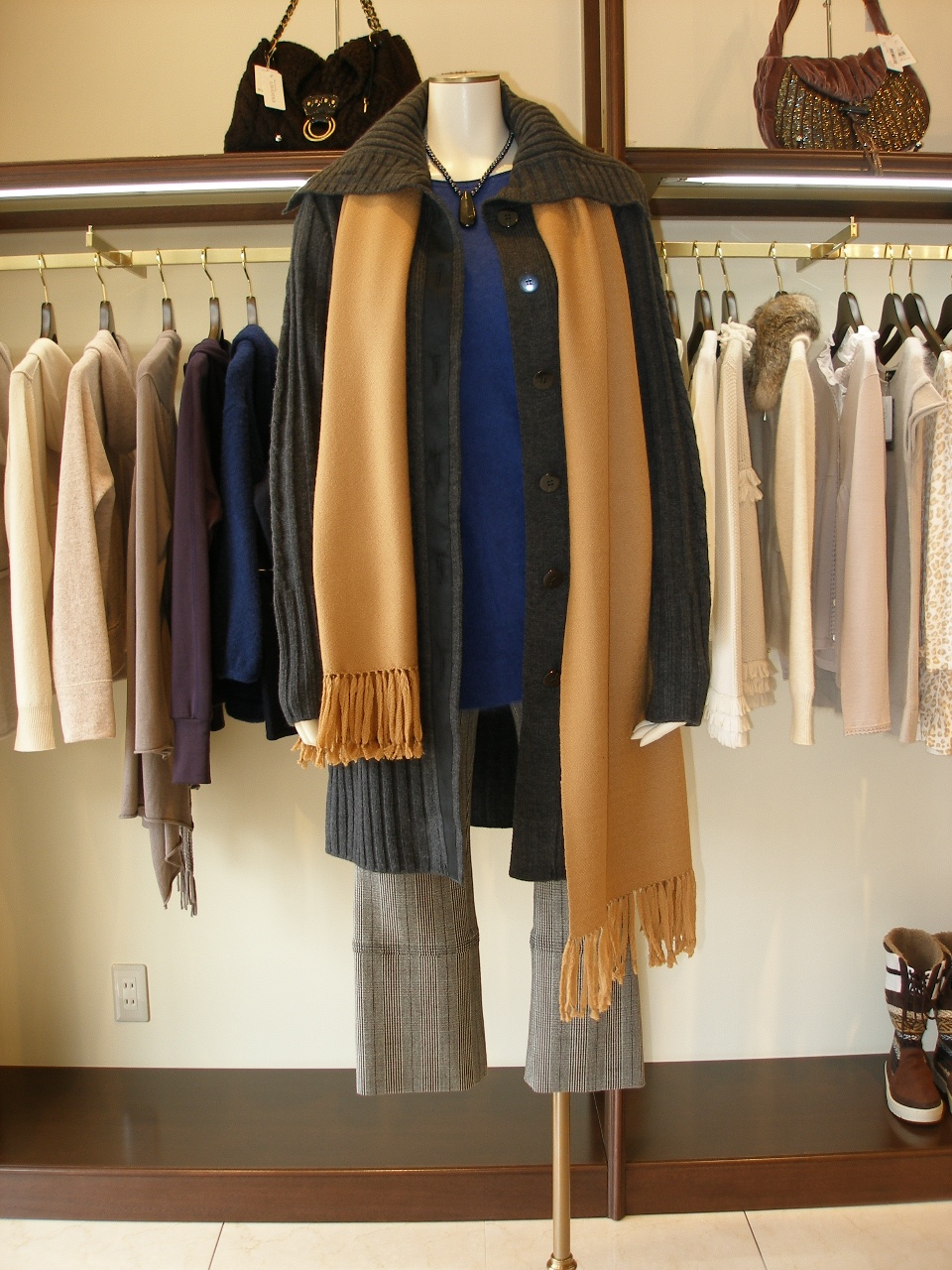 �R�[�f�B�l�[�g��227