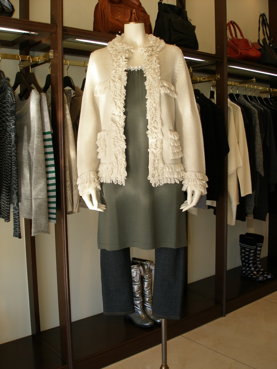 �R�[�f�B�l�[�g��233