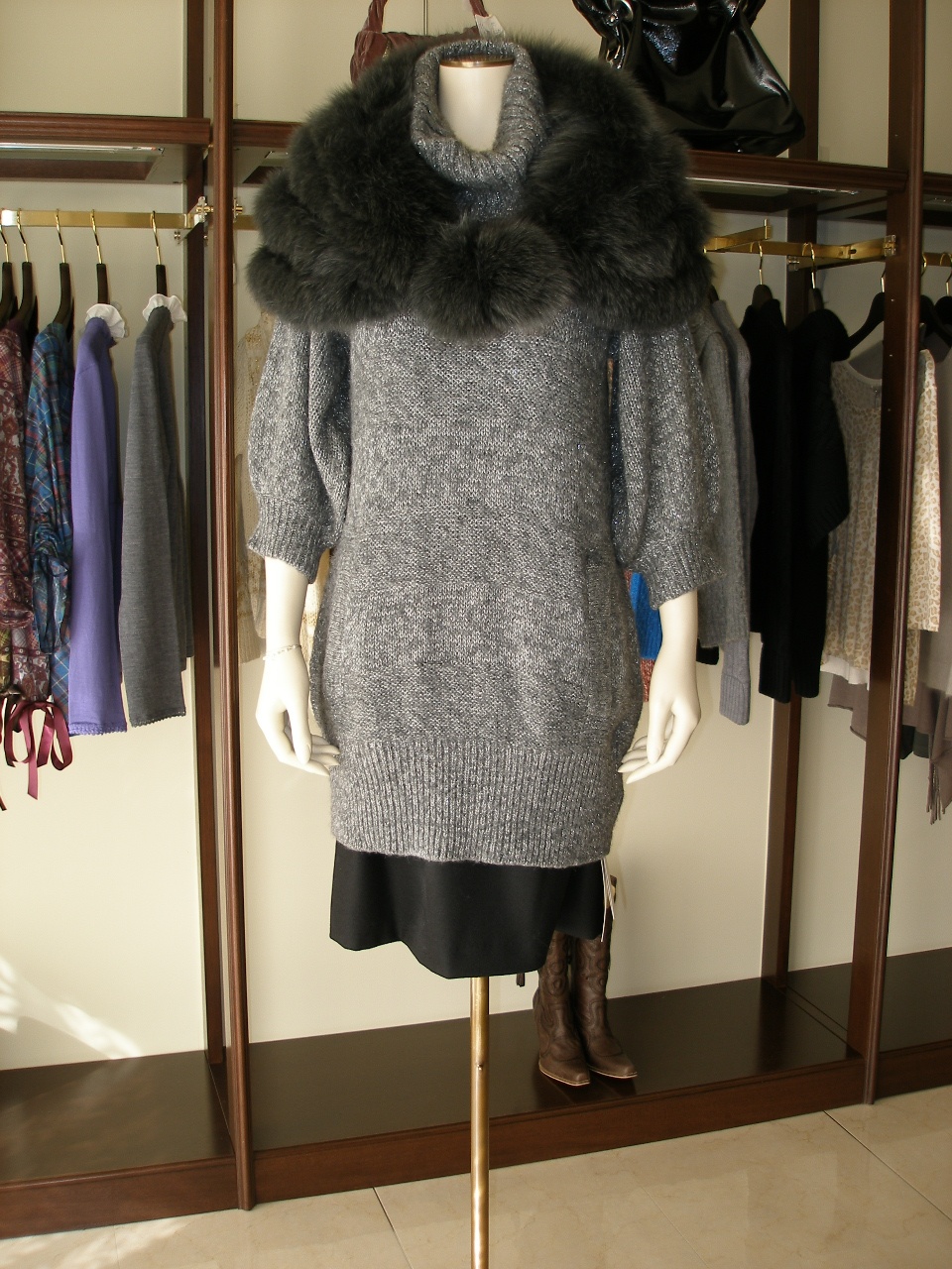 �R�[�f�B�l�[�g��242