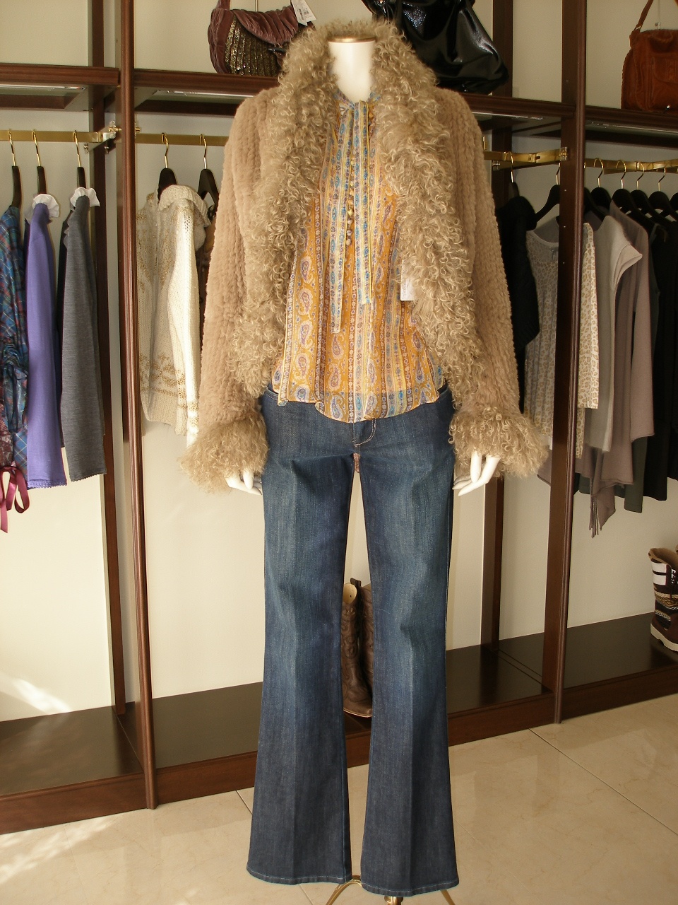 �R�[�f�B�l�[�g��243