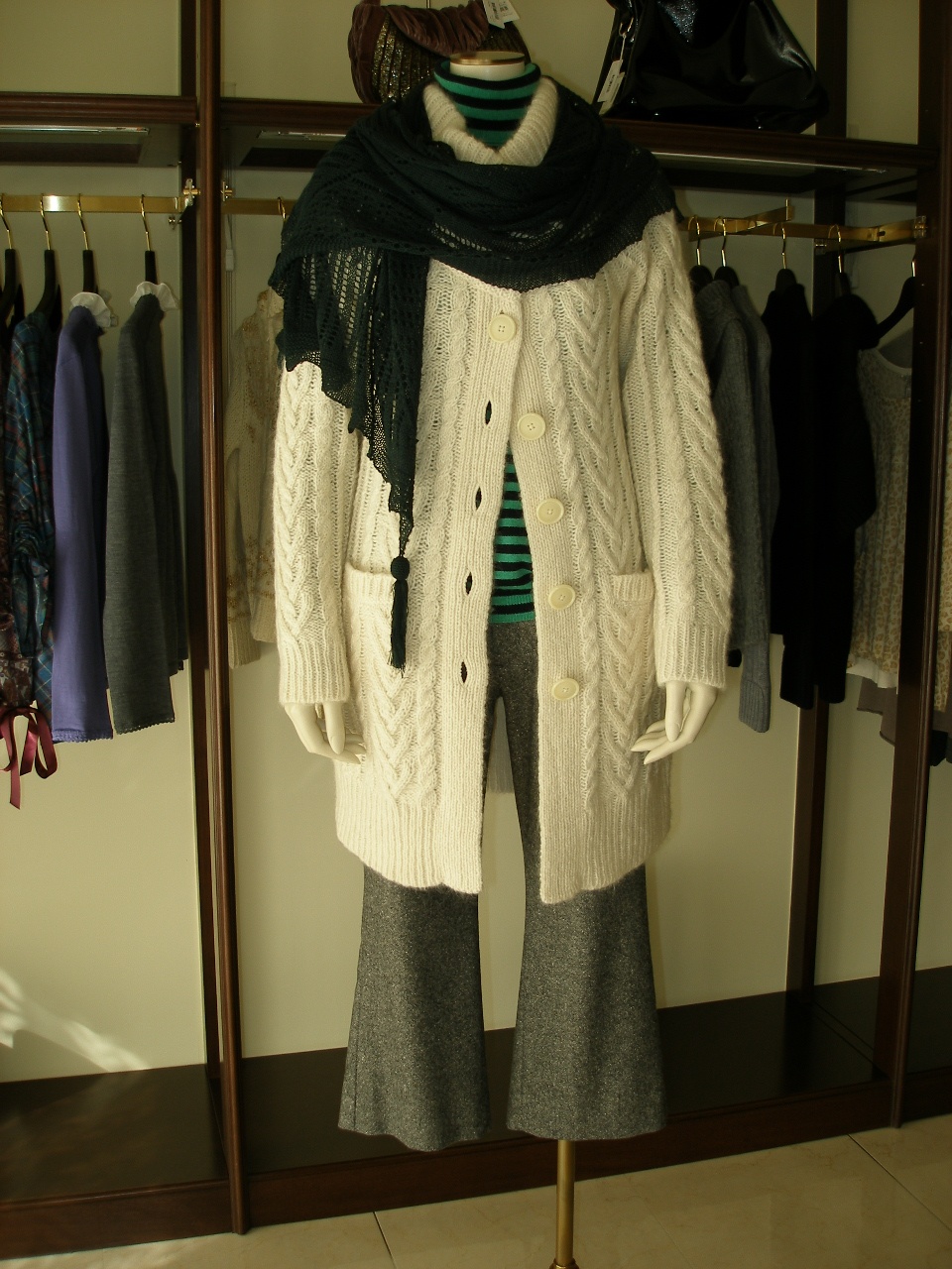 �R�[�f�B�l�[�g��244