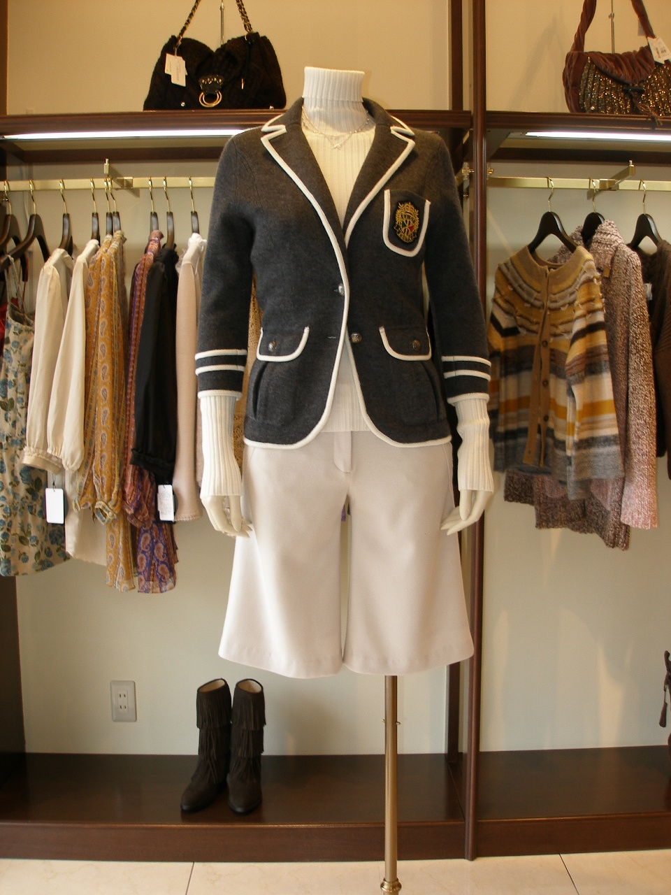 �R�[�f�B�l�[�g��251