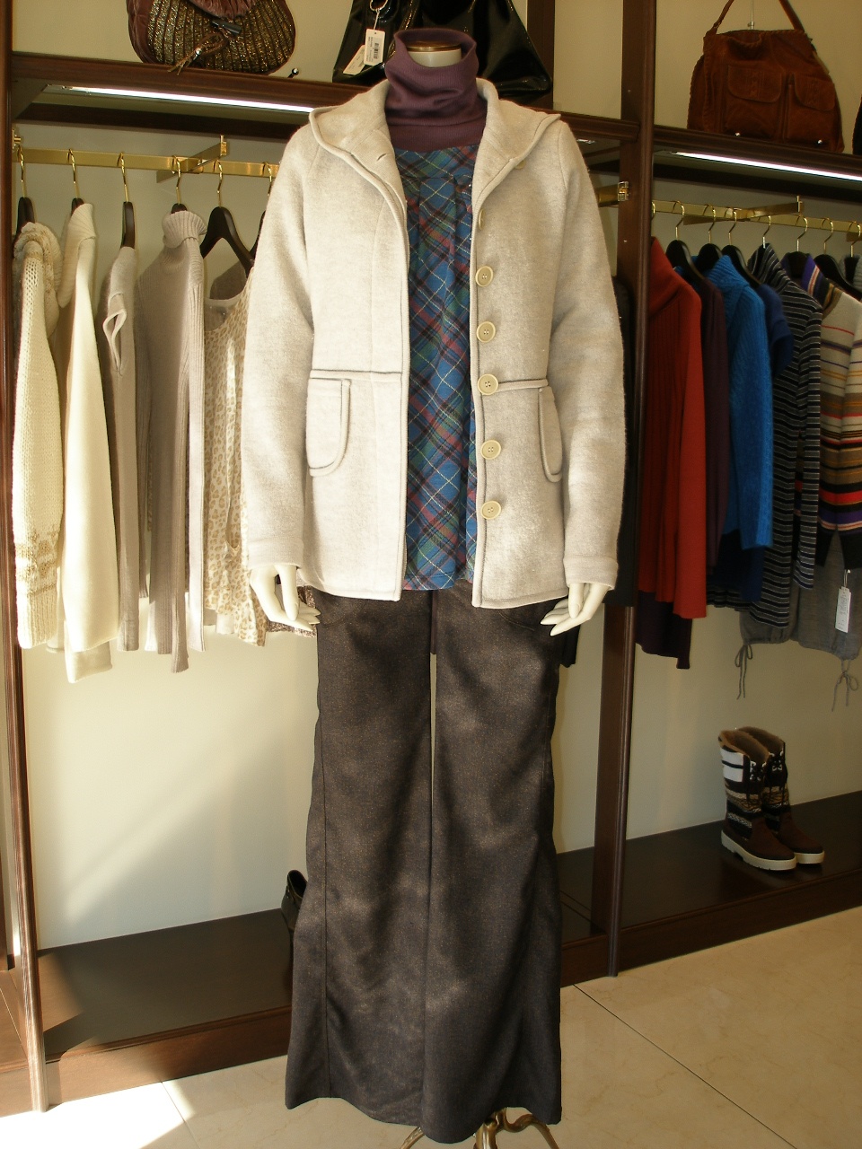 �R�[�f�B�l�[�g��260