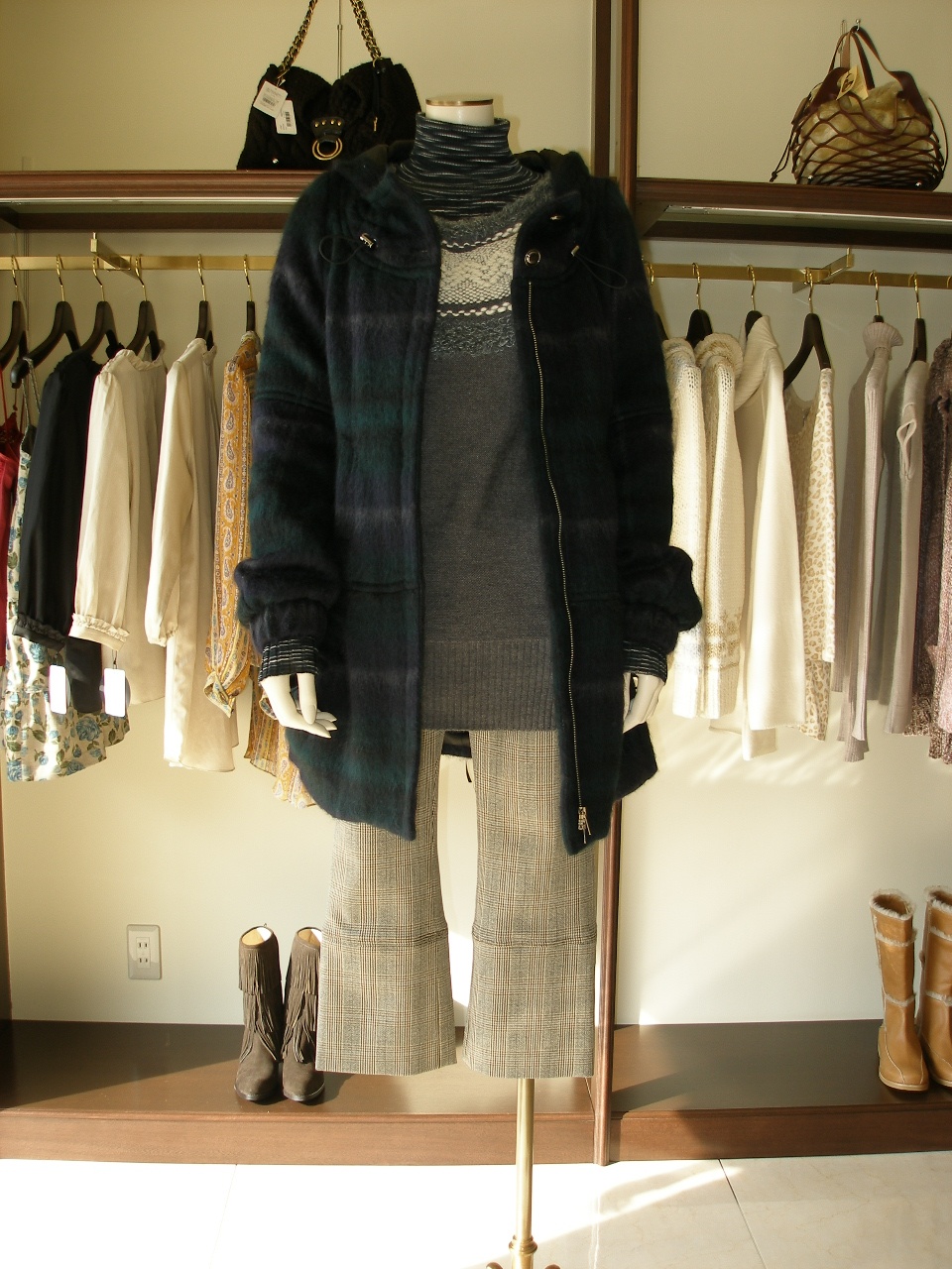 �R�[�f�B�l�[�g��272