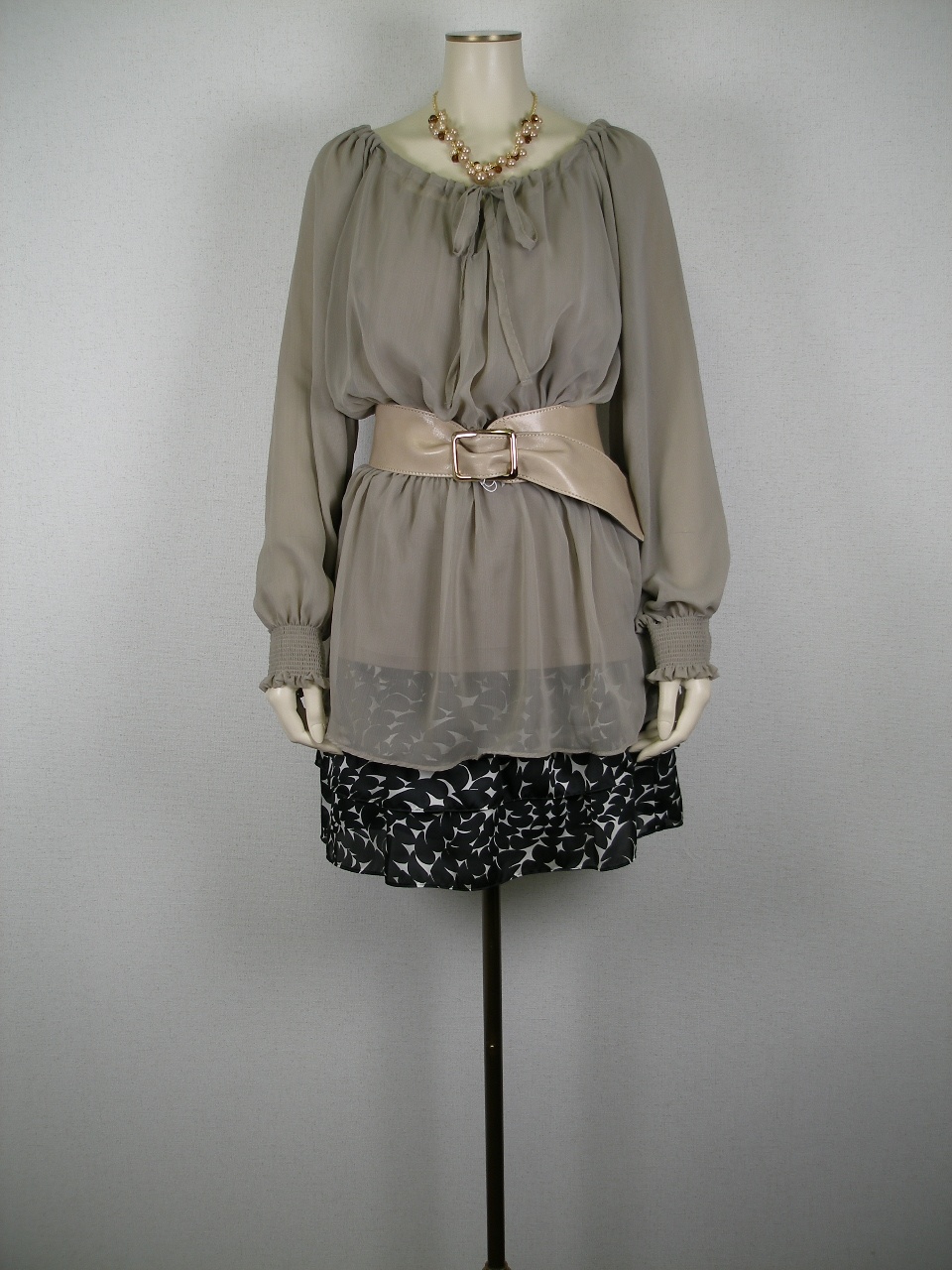 �R�[�f�B�l�[�g��402