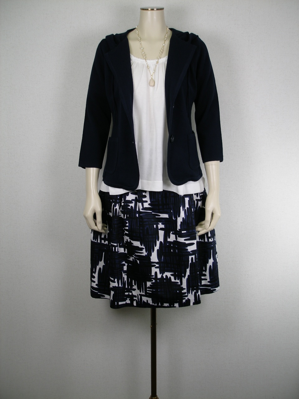 �R�[�f�B�l�[�g��483