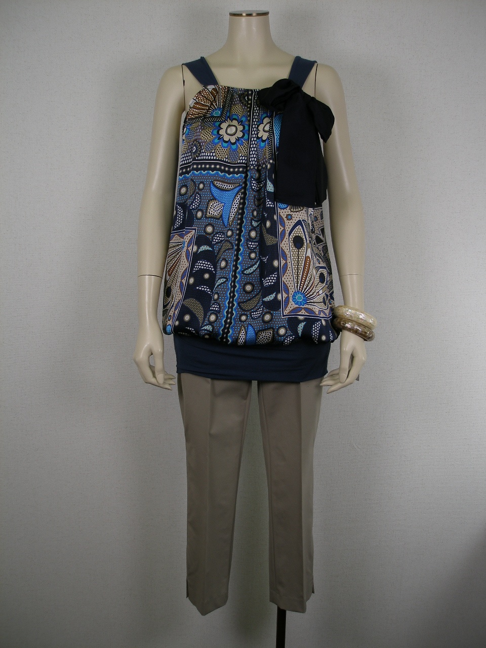 �R�[�f�B�l�[�g��523