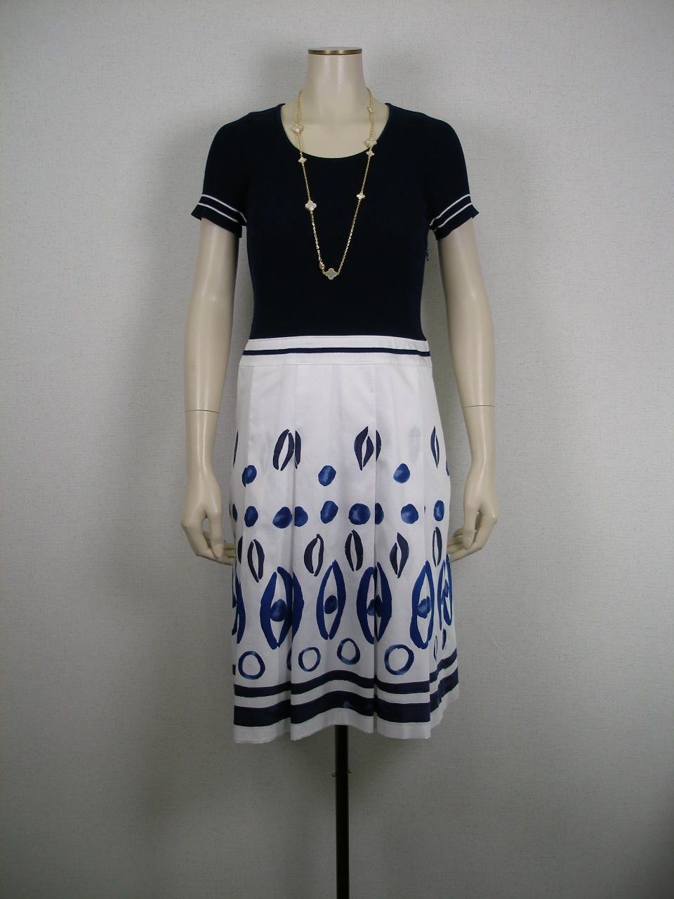 �R�[�f�B�l�[�g��569