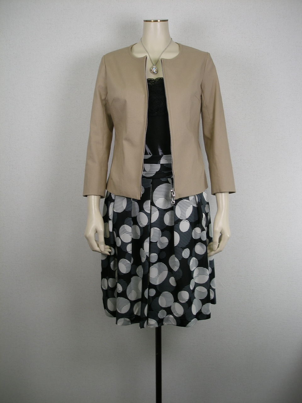 �R�[�f�B�l�[�g��571