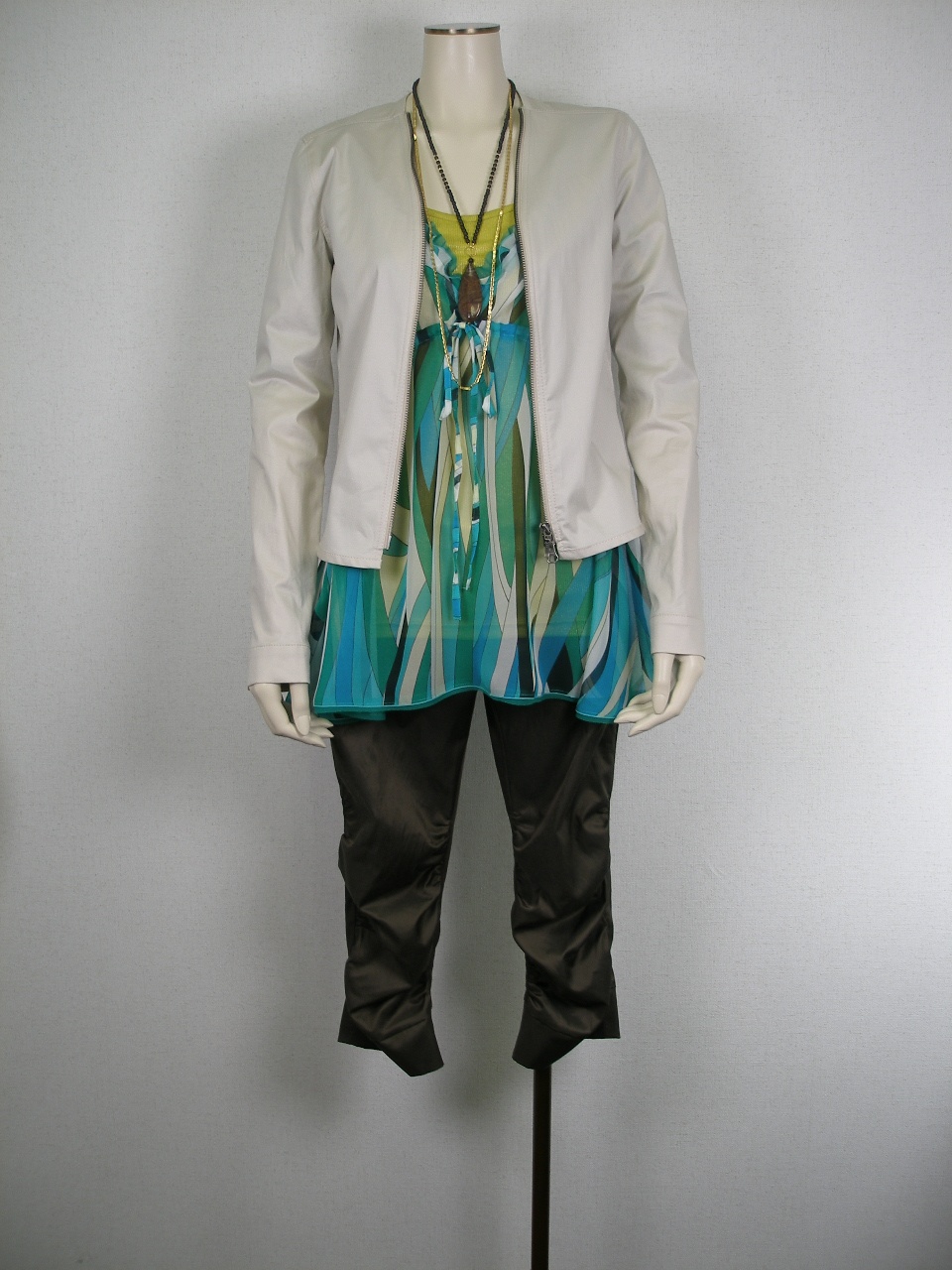 �R�[�f�B�l�[�g��583