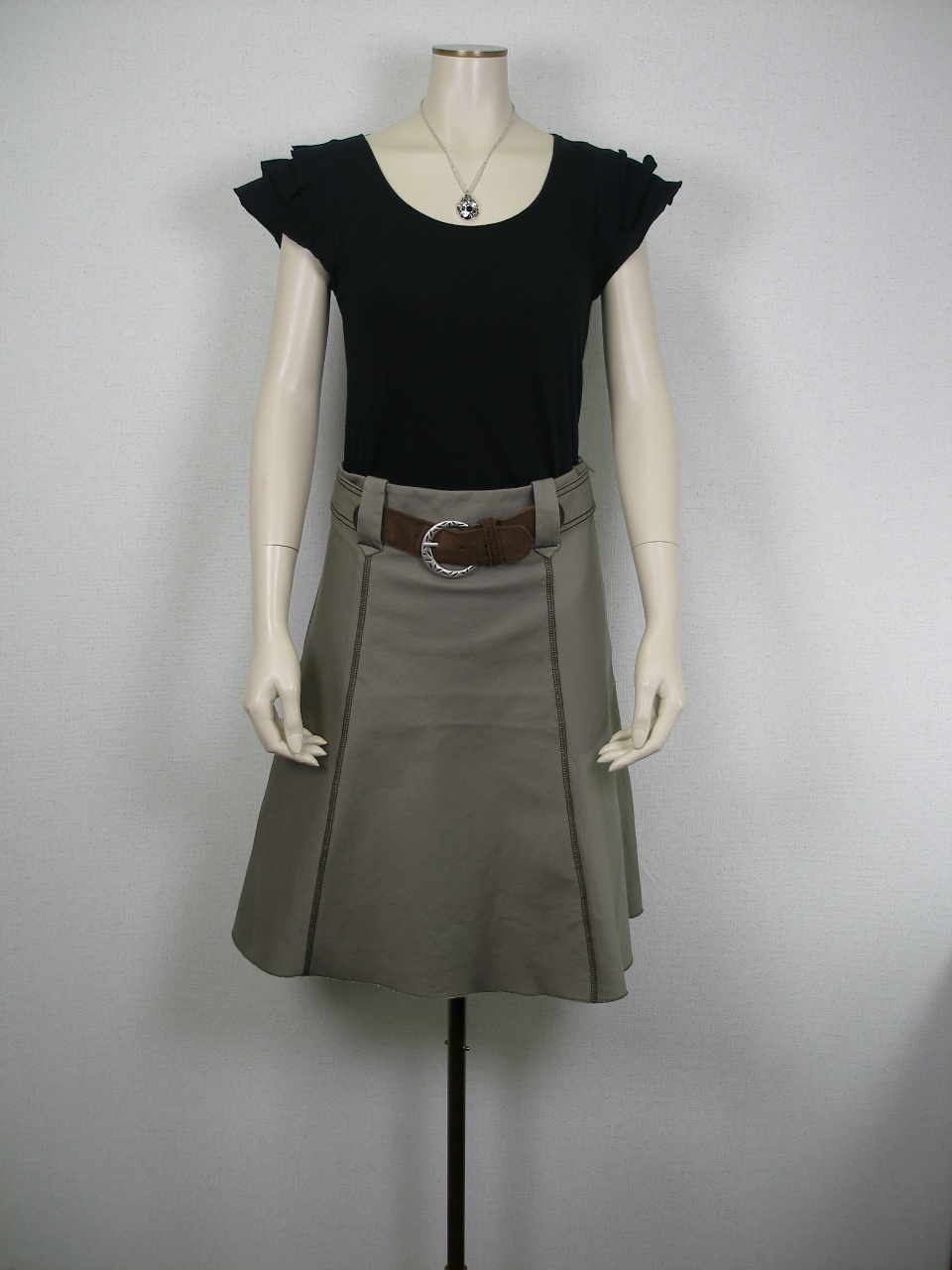 �R�[�f�B�l�[�g��605