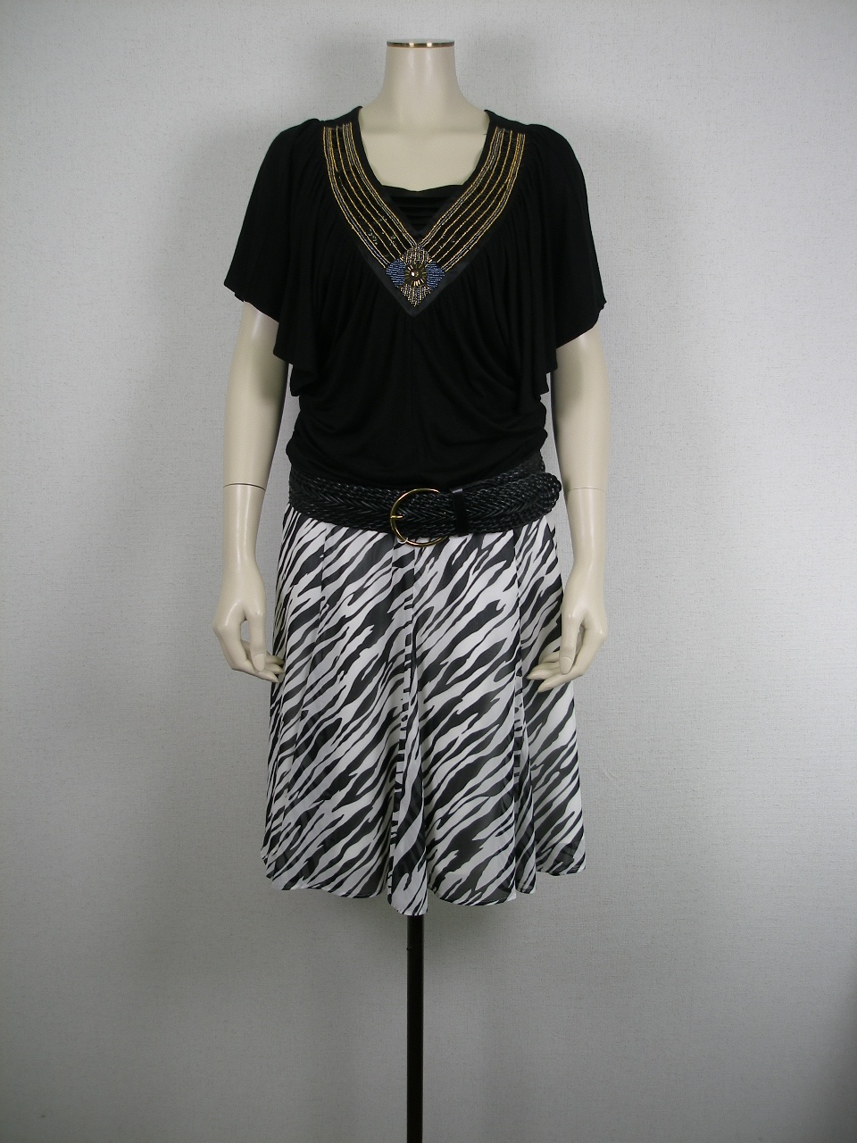 �R�[�f�B�l�[�g��658