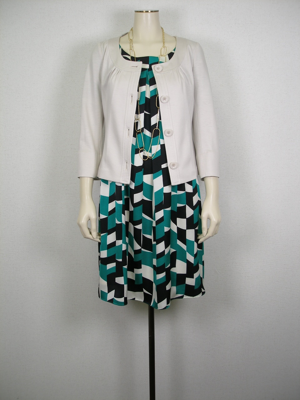 �R�[�f�B�l�[�g��718