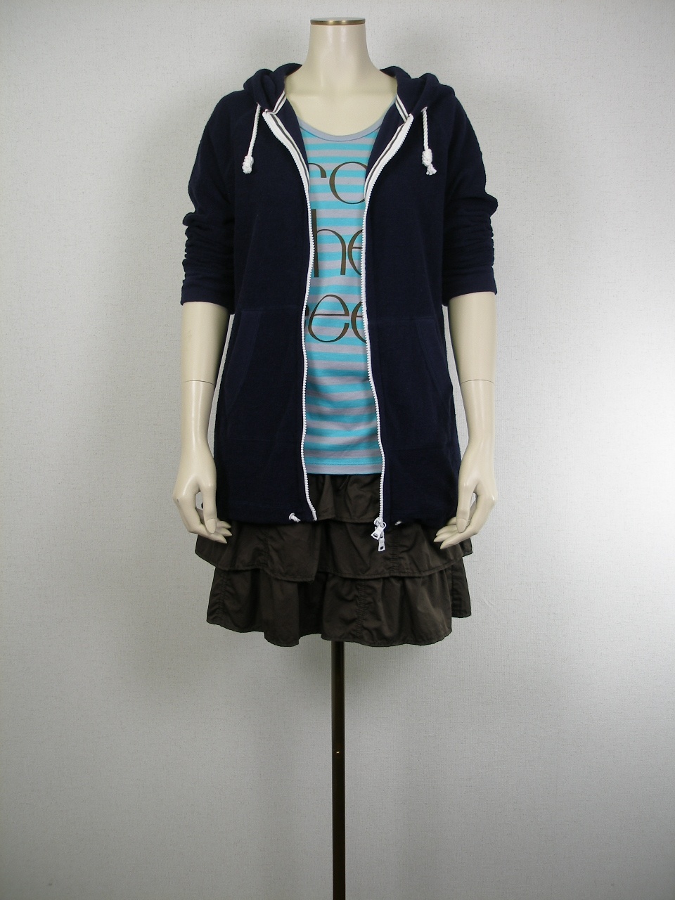 �R�[�f�B�l�[�g��736