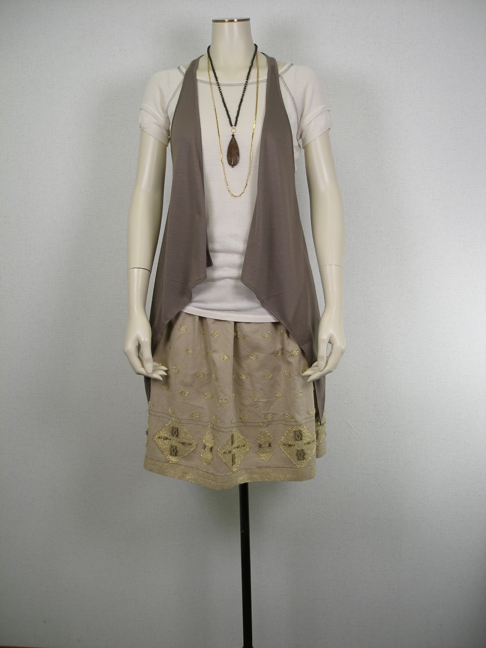 �R�[�f�B�l�[�g��769