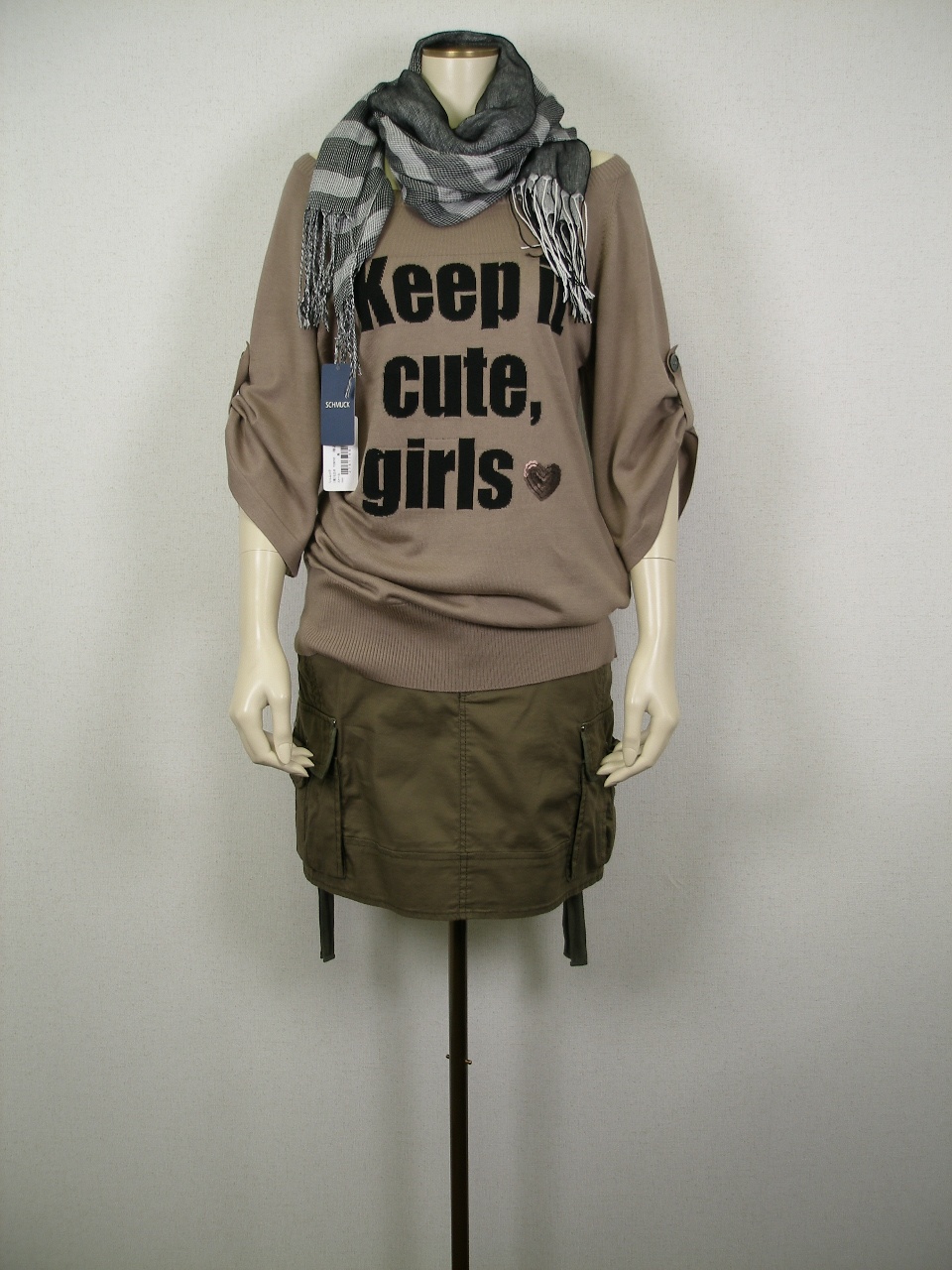 �R�[�f�B�l�[�g��832