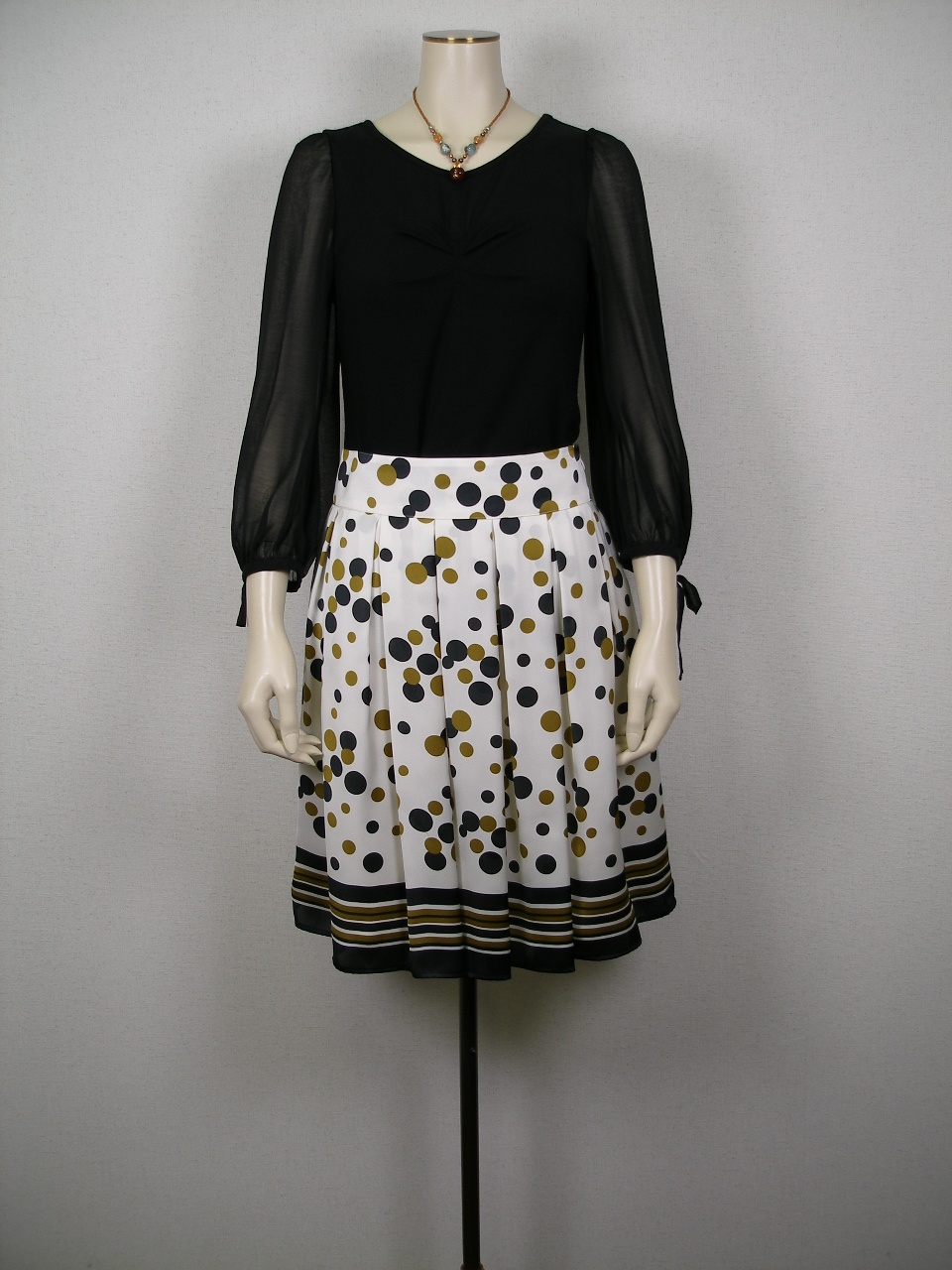 �R�[�f�B�l�[�g��837