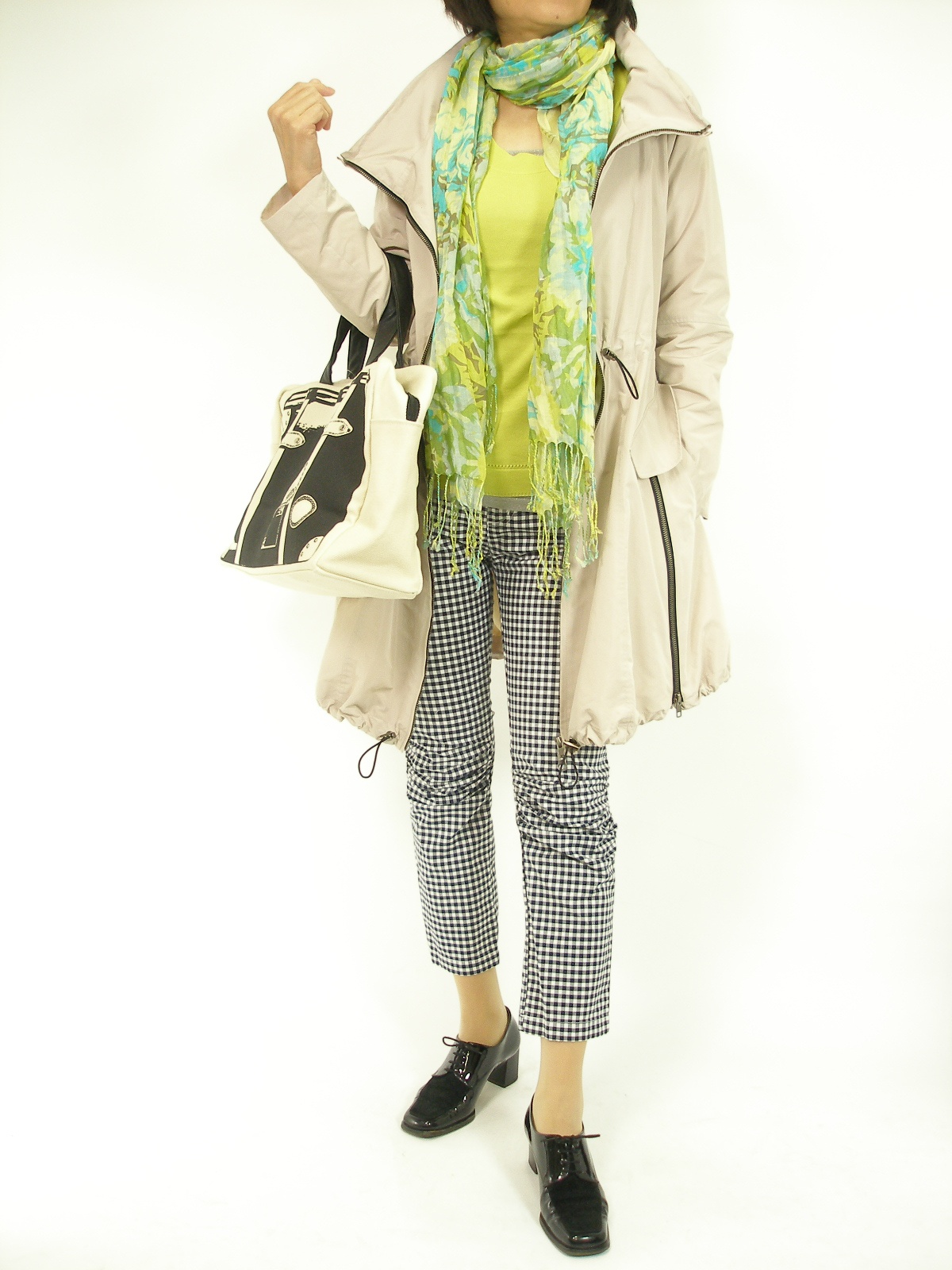 �R�[�f�B�l�[�g��2764