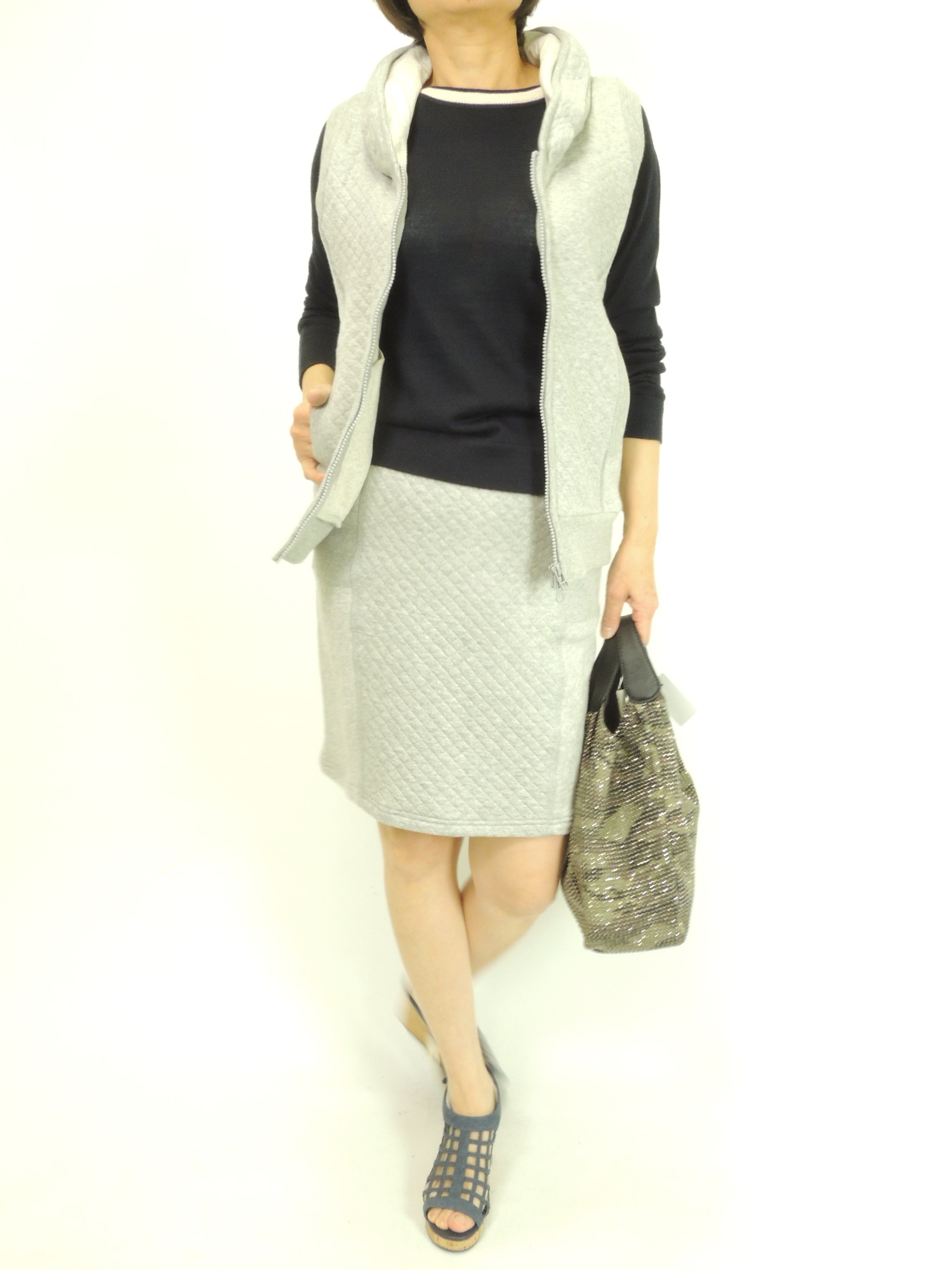 �R�[�f�B�l�[�g��4052