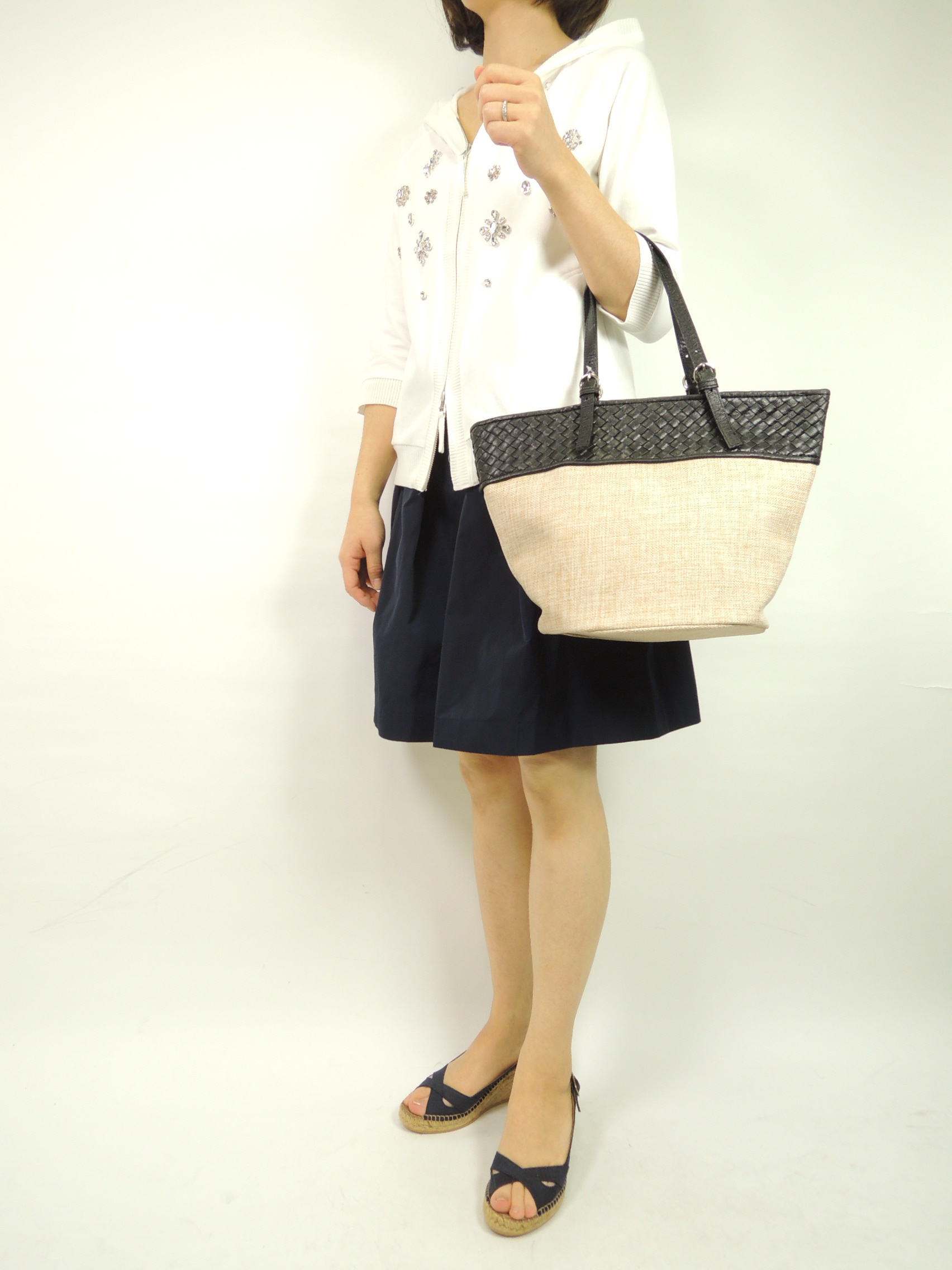 �R�[�f�B�l�[�g��4105