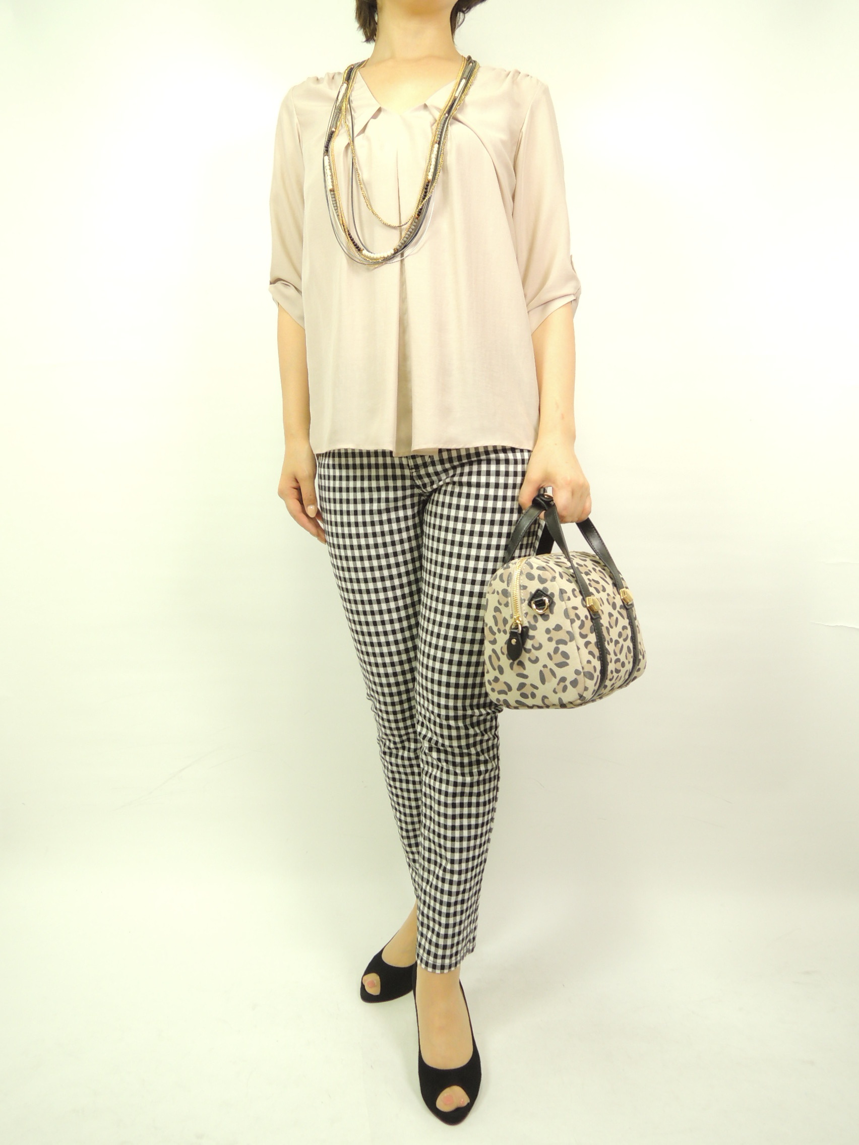 �R�[�f�B�l�[�g��4207