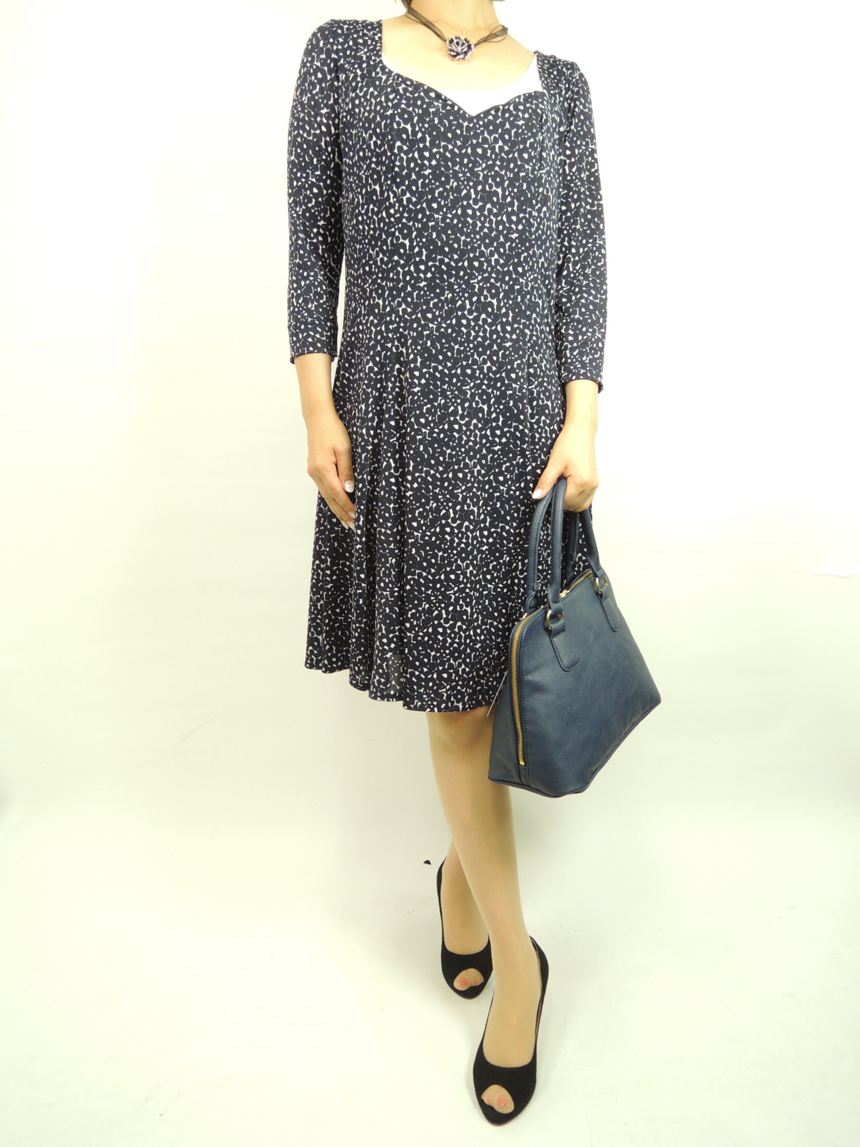 �R�[�f�B�l�[�g��4230