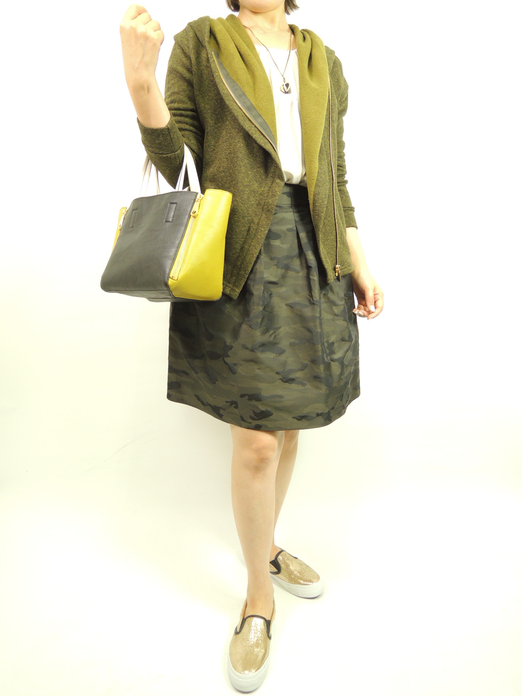 �R�[�f�B�l�[�g��4233