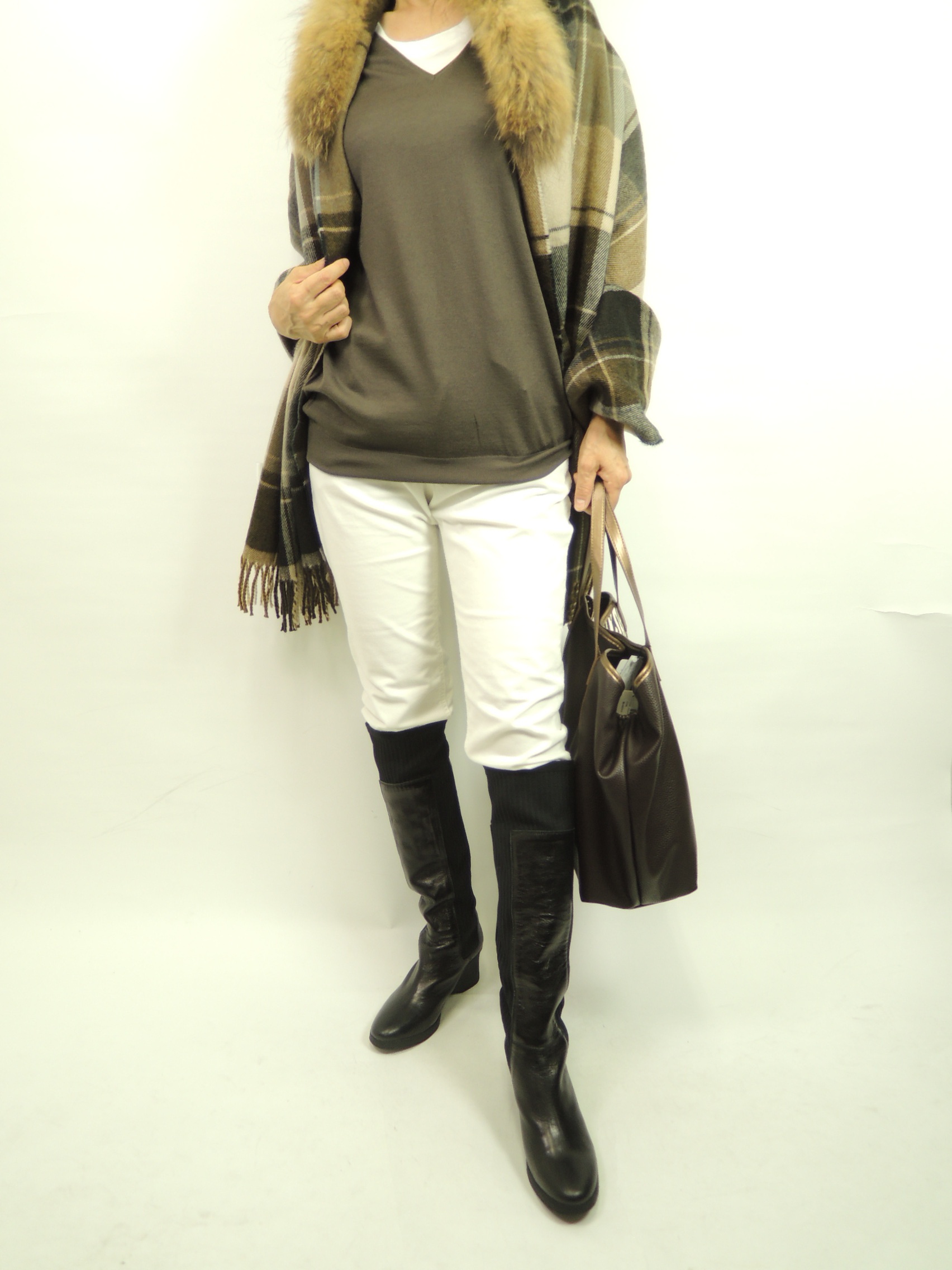 �R�[�f�B�l�[�g��4239