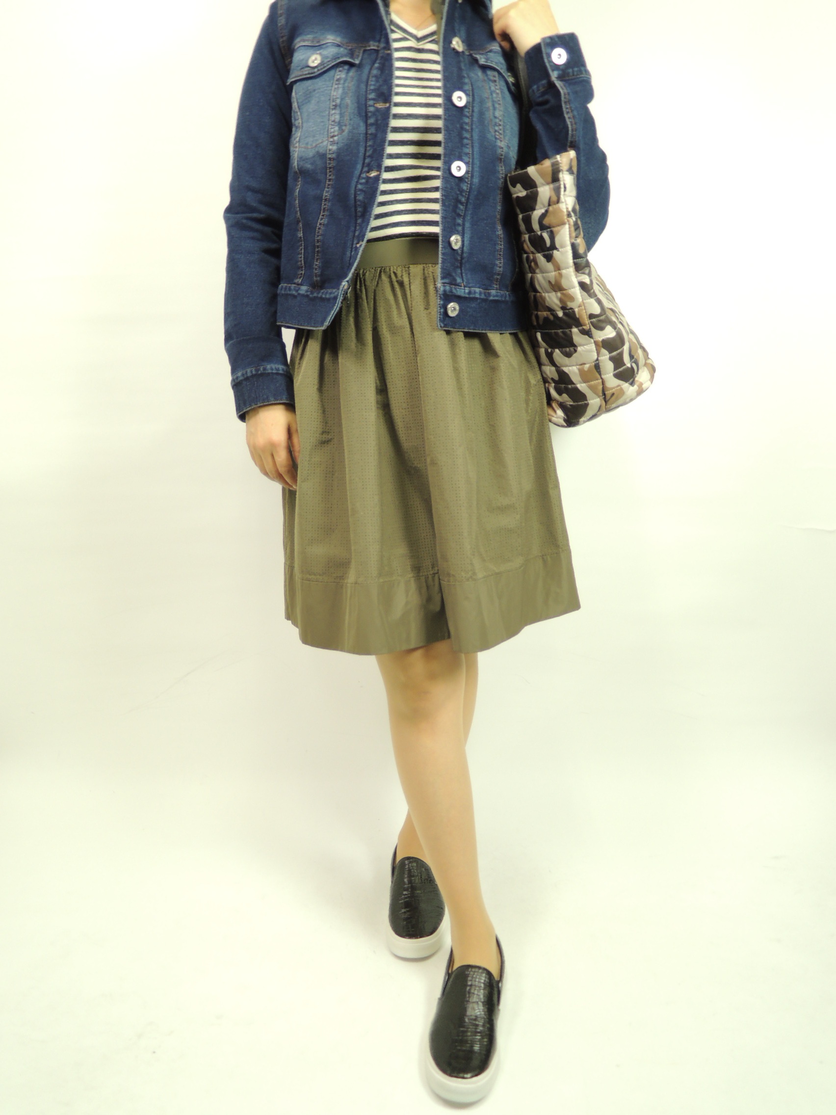 �R�[�f�B�l�[�g��4292