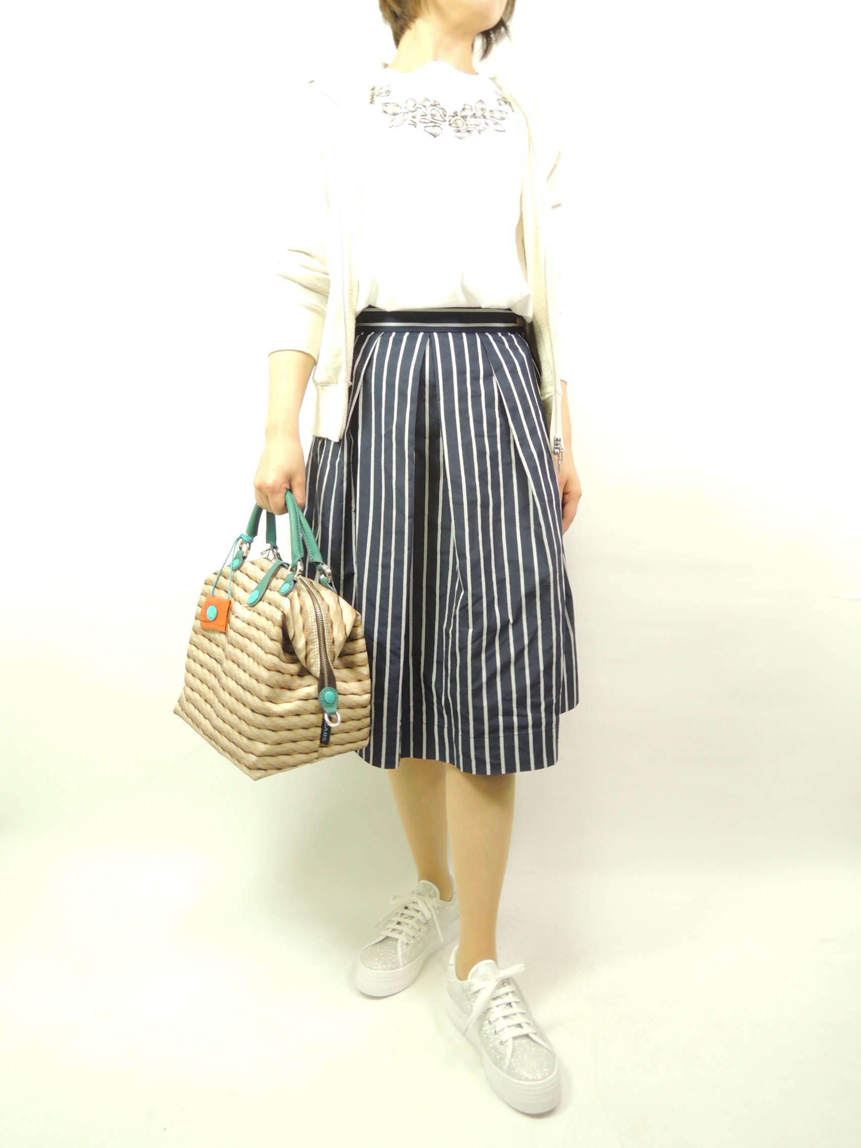 �R�[�f�B�l�[�g��4497