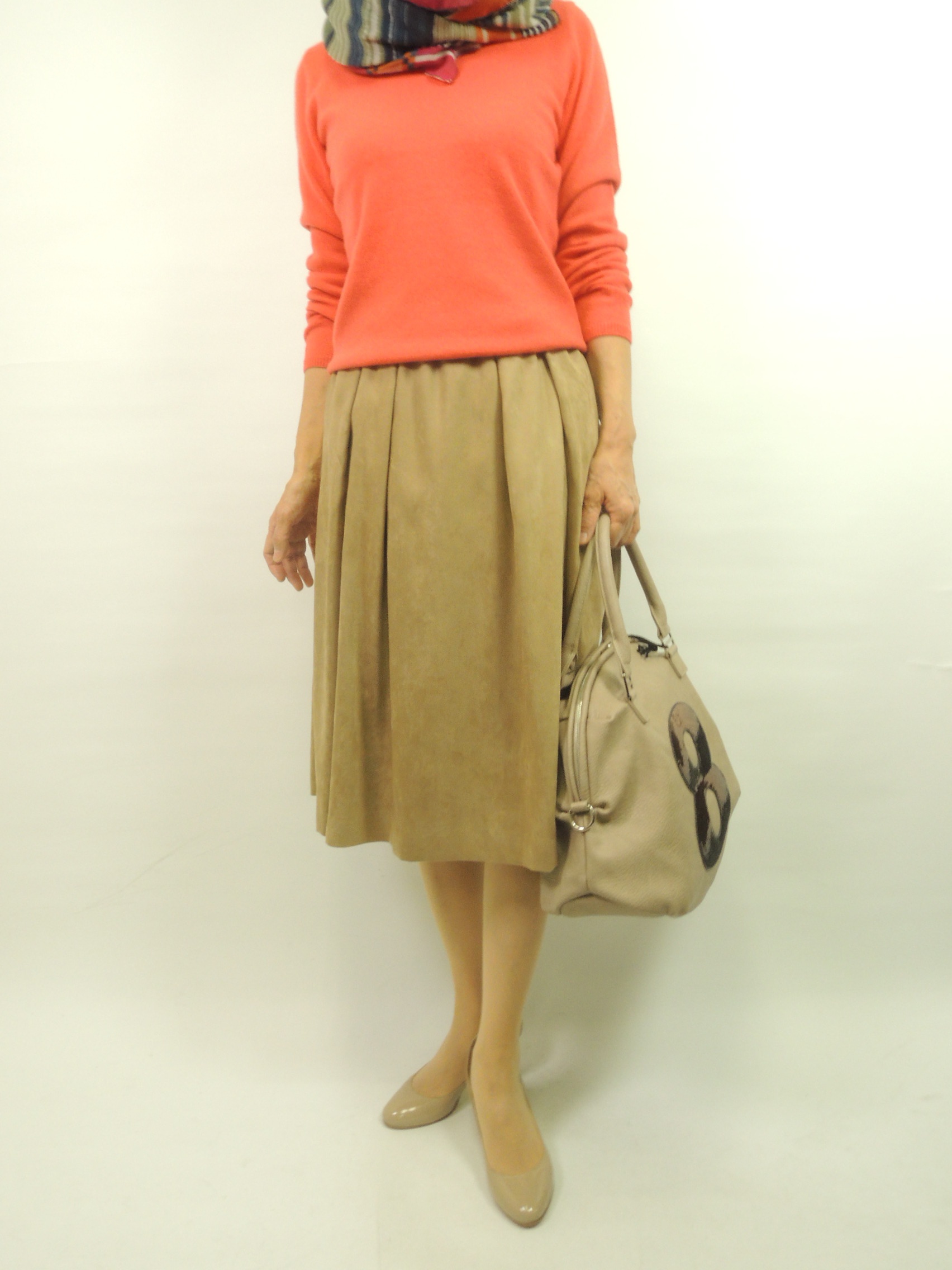 �R�[�f�B�l�[�g��4698