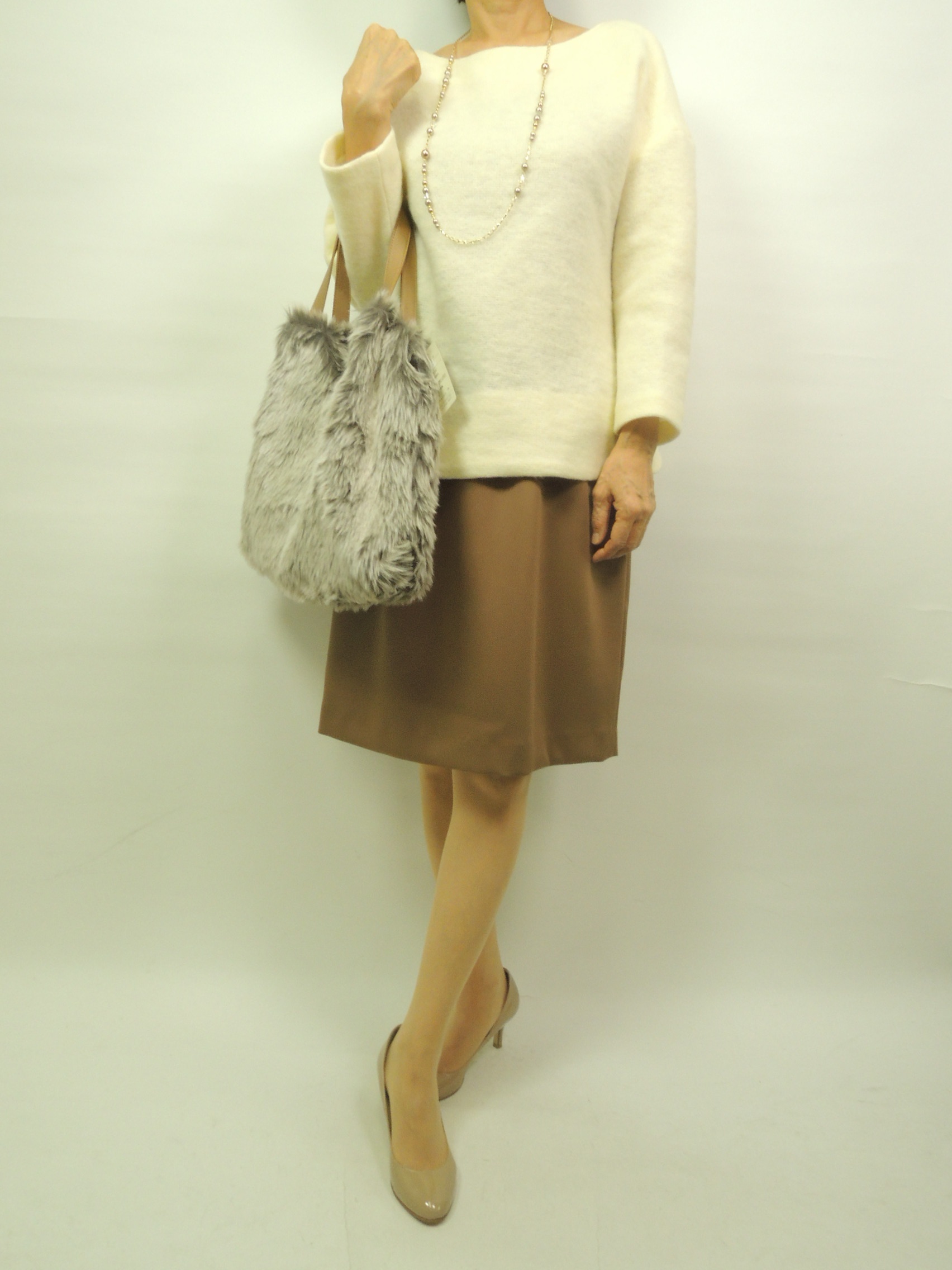 �R�[�f�B�l�[�g��4703