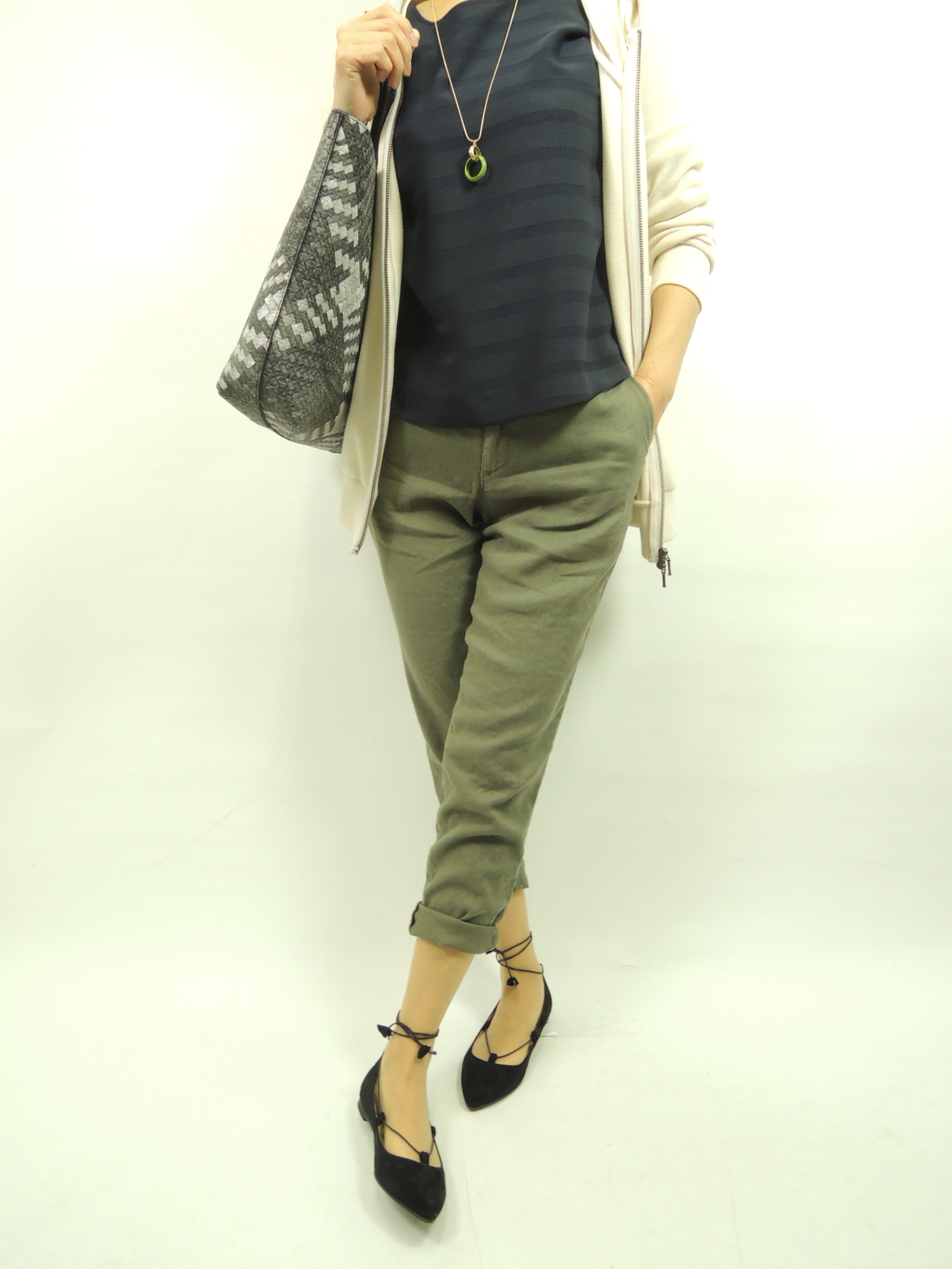 �R�[�f�B�l�[�g��4933