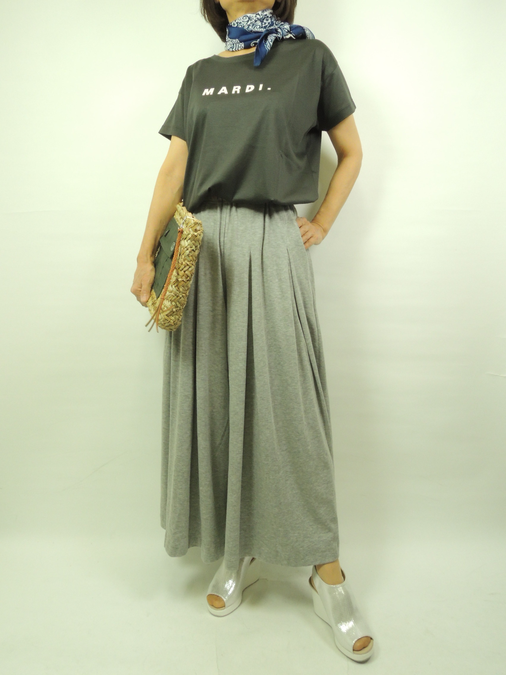 �R�[�f�B�l�[�g��5057