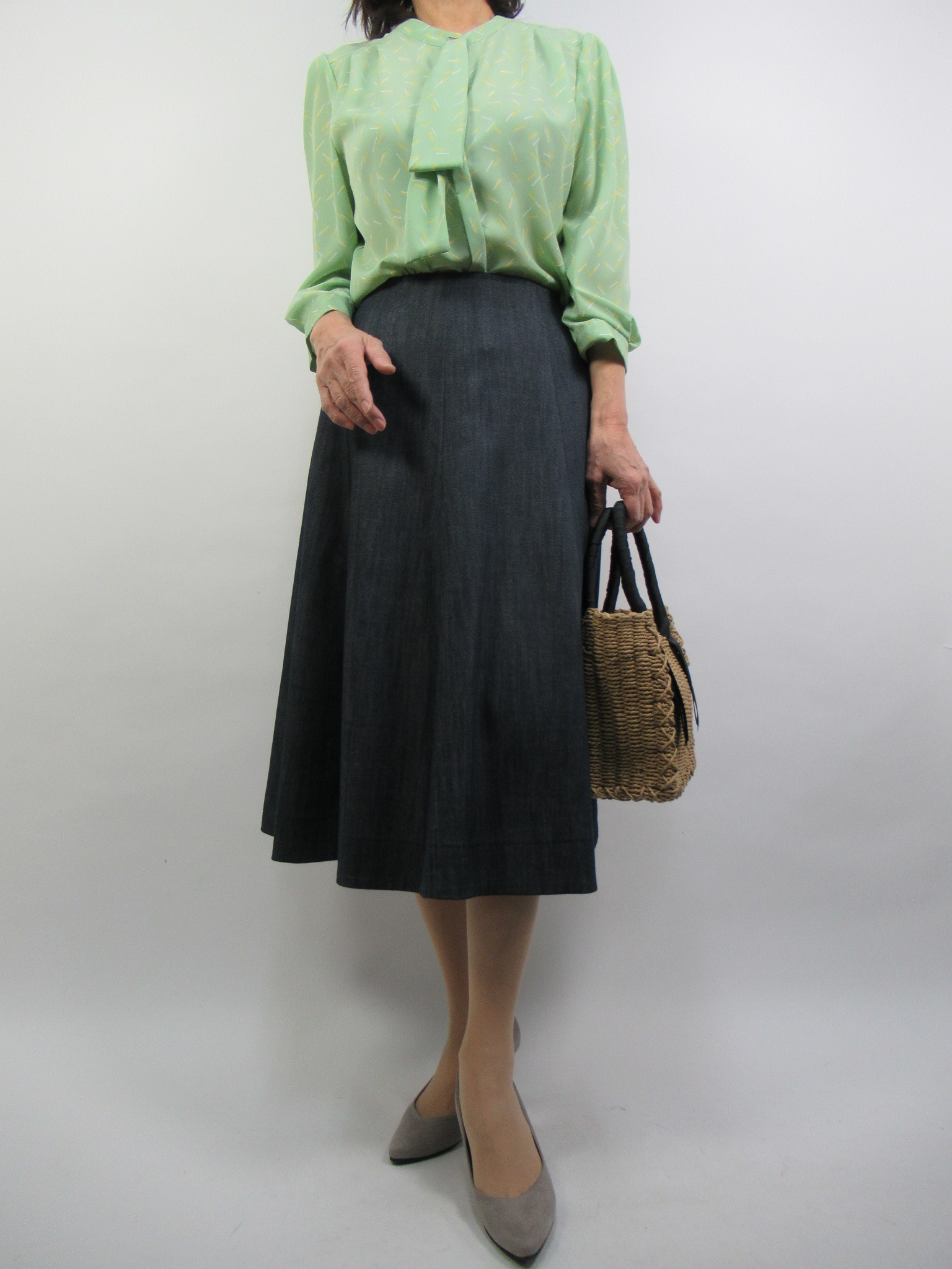 �R�[�f�B�l�[�g10569